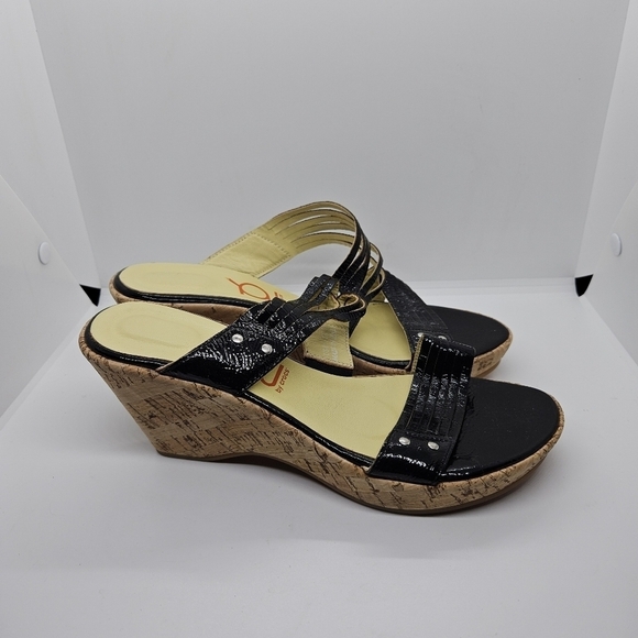 You by Crocs cork wedge slide sandals black patent leather US 8.5 EU 39 - Picture 1 of 8